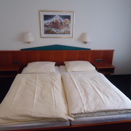 Centralhotel Ratingen Bilik gambar